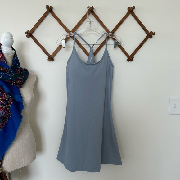 Willit | Athletic Dress - Picture 1 of 4
